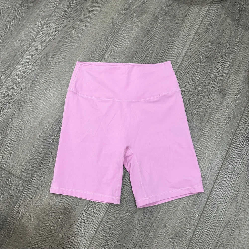 Pink Athletic Shorts with High-Waisted Stretch - Picture 2 of 3